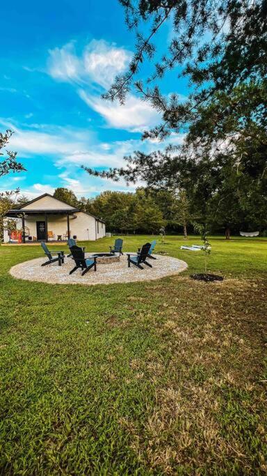 Southern Charm 3Br Fire Pit Pool Table 7Beds Севьервилл Экстерьер фото